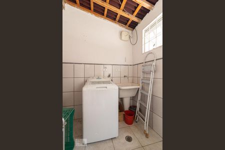 Casa à venda com 270m², 3 quartos e 4 vagasÁrea de Serviço