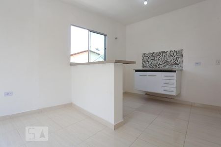 Sala e Cozinha de casa para alugar com 2 quartos, 55m² em Jaguaré, São Paulo