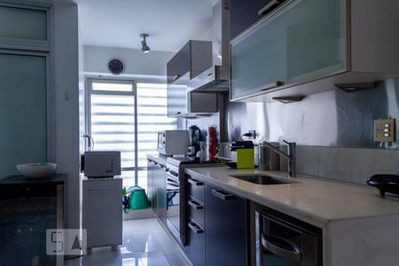 Apartamento à venda com 140m², 2 quartos e 4 vagasCozinha