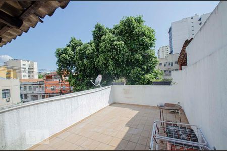 Casa à venda com 100m², 1 quarto e 1 vagaTerraço