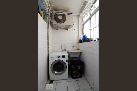 Apartamento à venda com 95m², 3 quartos e 1 vaga Apartamento à venda com 95m², 3 quartos e 1 vagaLavanderia