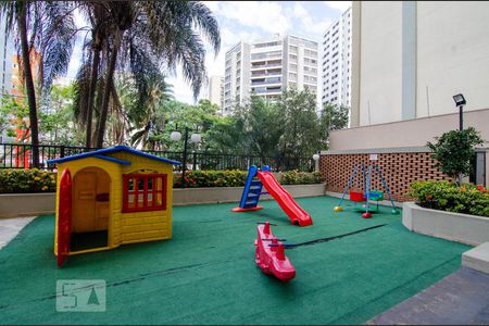 Apartamento à venda com 95m², 3 quartos e 1 vaga Apartamento à venda com 95m², 3 quartos e 1 vagaÁrea comum - playground