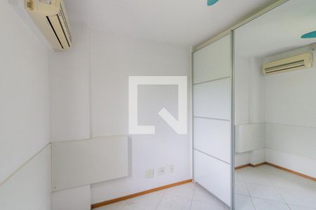 Apartamento à venda com 245m², 4 quartos e 4 vagas Apartamento à venda com 245m², 4 quartos e 4 vagasQuarto 2