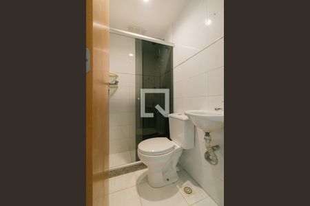 Apartamento à venda com 245m², 4 quartos e 4 vagas Apartamento à venda com 245m², 4 quartos e 4 vagasBanheiro Social 2