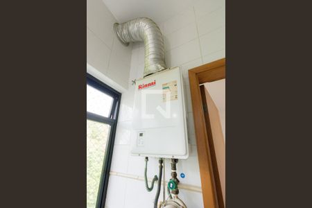 Apartamento à venda com 245m², 4 quartos e 4 vagas Apartamento à venda com 245m², 4 quartos e 4 vagasAquecedor