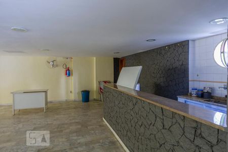 Apartamento à venda com 70m², 2 quartos e 1 vaga Apartamento à venda com 70m², 2 quartos e 1 vagaÁrea Comum - Salão de Festas - Cozinha