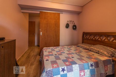 Casa à venda com 380m², 3 quartos e 8 vagasQuarto 2