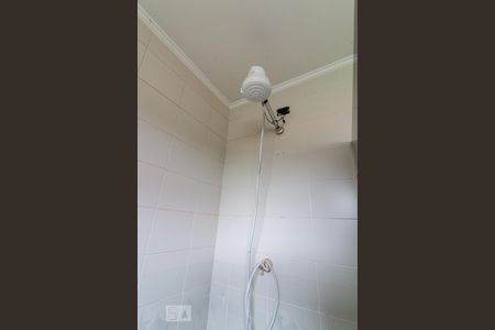 Casa à venda com 357m², 4 quartos e 4 vagasBanheiro quarto 1 suíte - chuveiro