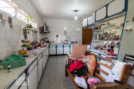 Casa à venda com 357m², 4 quartos e 4 vagasCozinha