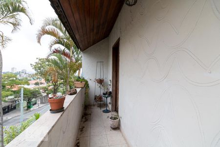 Casa à venda com 357m², 4 quartos e 4 vagasVaranda quarto 4 suíte