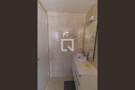 Apartamento à venda com 70m², 2 quartos e sem vaga Apartamento à venda com 70m², 2 quartos e sem vagaBanheiro