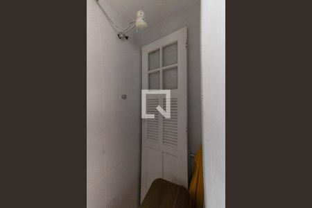 Apartamento à venda com 70m², 2 quartos e sem vaga Apartamento à venda com 70m², 2 quartos e sem vagaBanheiro de serviço