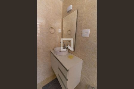 Apartamento à venda com 70m², 2 quartos e sem vaga Apartamento à venda com 70m², 2 quartos e sem vagaBanheiro