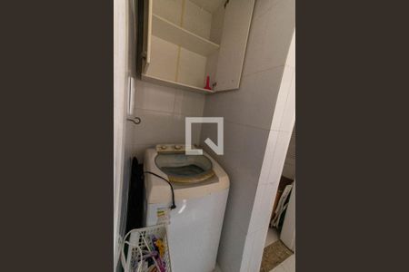Apartamento à venda com 70m², 2 quartos e sem vaga Apartamento à venda com 70m², 2 quartos e sem vagaÁrea de Serviço