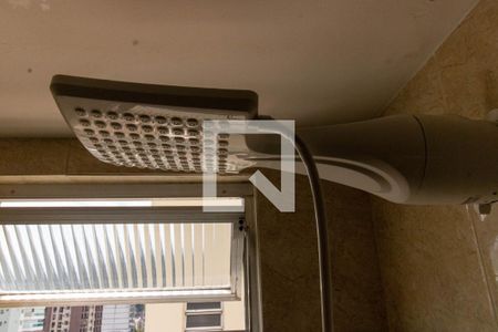 Apartamento à venda com 70m², 2 quartos e sem vaga Apartamento à venda com 70m², 2 quartos e sem vagaChuveiro