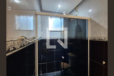 Casa de condomínio à venda com 180m², 2 quartos e 1 vagaBanheiro da Suíte 2