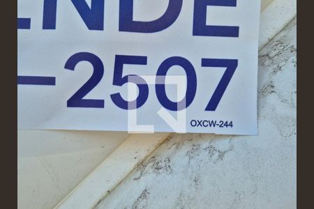 Casa de condomínio à venda com 180m², 2 quartos e 1 vagaPlaca