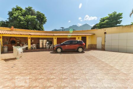 Casa de condomínio para alugar com 300m², 3 quartos e 4 vagas