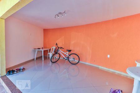 Casa de condomínio para alugar com 300m², 3 quartos e 4 vagas