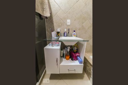 Casa de condomínio para alugar com 300m², 3 quartos e 4 vagas