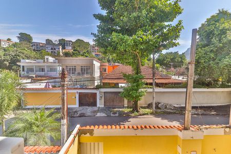 Casa de condomínio para alugar com 300m², 3 quartos e 4 vagas