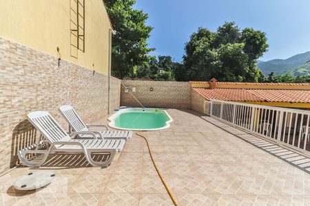 Casa de condomínio para alugar com 300m², 3 quartos e 4 vagas