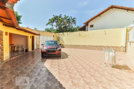 Casa de condomínio para alugar com 300m², 3 quartos e 4 vagas