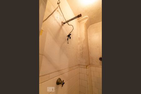 Apartamento à venda com 70m², 2 quartos e sem vaga Apartamento à venda com 70m², 2 quartos e sem vagaBanheiro de Serviço