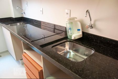 Cozinha de apartamento para alugar com 1 quarto, 40m² em Petrópolis, Porto Alegre