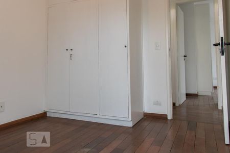 Apartamento à venda com 200m², 4 quartos e 3 vagas Apartamento à venda com 200m², 4 quartos e 3 vagasQuarto 1