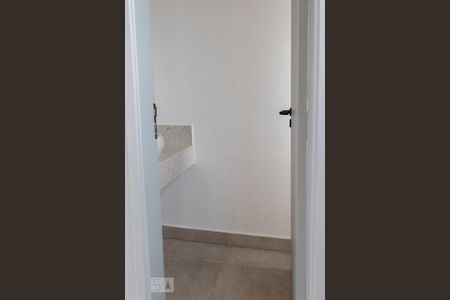 Apartamento à venda com 200m², 4 quartos e 3 vagas Apartamento à venda com 200m², 4 quartos e 3 vagasLavabo