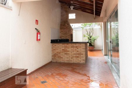 Apartamento à venda com 200m², 4 quartos e 3 vagas Apartamento à venda com 200m², 4 quartos e 3 vagasÁrea comum - Salão de festas