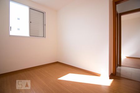 Quarto 1 de apartamento para alugar com 2 quartos, 50m² em Humaitá, Porto Alegre