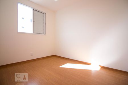 Quarto 2 de apartamento para alugar com 2 quartos, 50m² em Humaitá, Porto Alegre