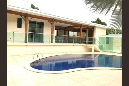 Casa à venda com 802m², 6 quartos e 8 vagas