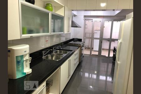 Casa à venda com 802m², 6 quartos e 8 vagas