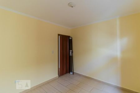 Quarto 2 de casa para alugar com 2 quartos, 67m² em Jardim Ponte Rasa, São Paulo