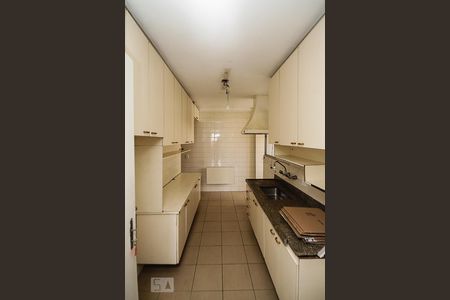 Apartamento para alugar com 93m², 3 quartos e 2 vagasCozinha