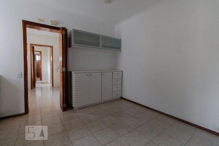 Apartamento à venda com 189m², 4 quartos e 2 vagasCopa
