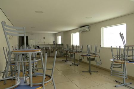 Apartamento à venda com 80m², 2 quartos e 1 vagaÁrea comum - Salão de festas