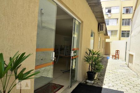 Apartamento à venda com 80m², 2 quartos e 1 vagaÁrea comum