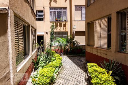 Apartamento à venda com 80m², 2 quartos e 1 vagaÁrea comum