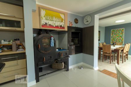 Casa à venda com 350m², 4 quartos e 3 vagasChurrasqueira