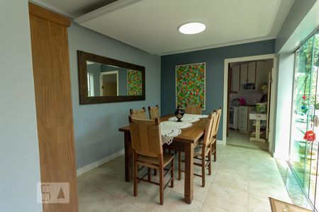 Casa à venda com 350m², 4 quartos e 3 vagassala de jantar