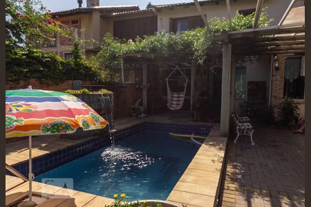 Casa à venda com 350m², 4 quartos e 3 vagasPiscina