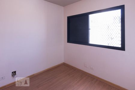 Apartamento para alugar com 80m², 2 quartos e 2 vagas Apartamento para alugar com 80m², 2 quartos e 2 vagasQuarto