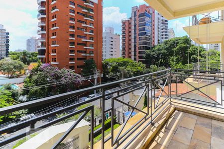 Apartamento para alugar com 410m², 4 quartos e 5 vagas Apartamento para alugar com 410m², 4 quartos e 5 vagasSuíte 1