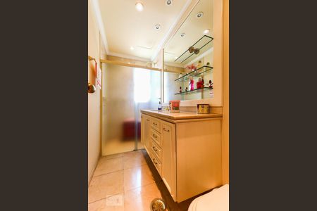 Apartamento para alugar com 410m², 4 quartos e 5 vagas Apartamento para alugar com 410m², 4 quartos e 5 vagasSuíte 2