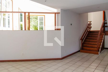 Casa de condomínio à venda com 579m², 5 quartos e 4 vagasSala de Jantar