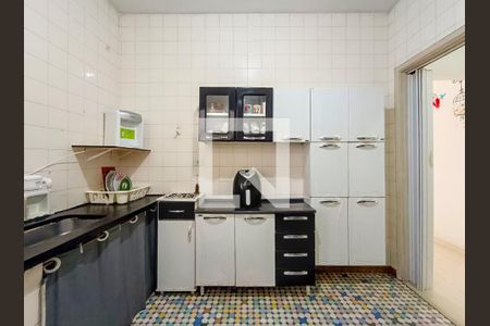Apartamento à venda com 106m², 3 quartos e sem vagaCozinha